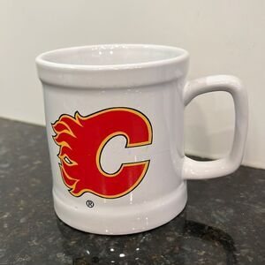 Calgary Flames Coffee Mug vintage NHL hockey white ceramic tea cup